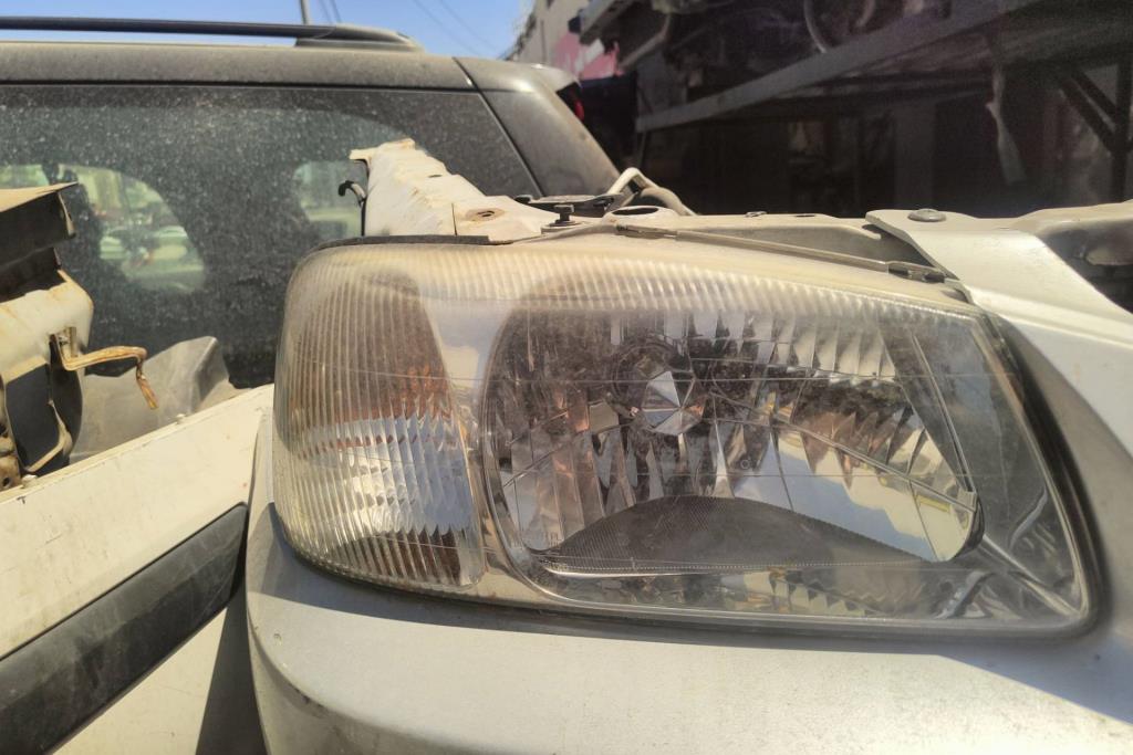 Lights Front light Hyundai Verna