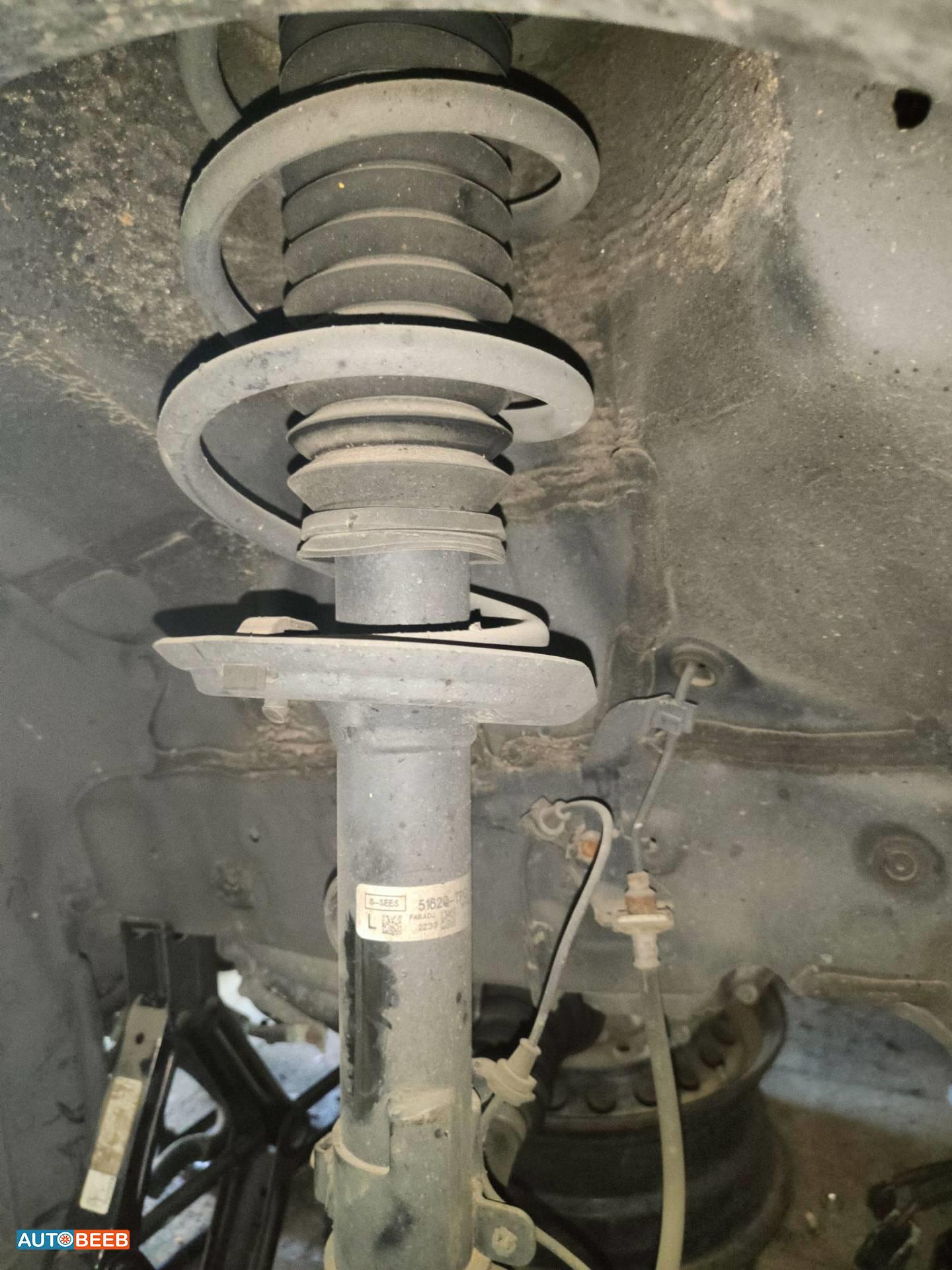  Shock Absorber Honda CR-V