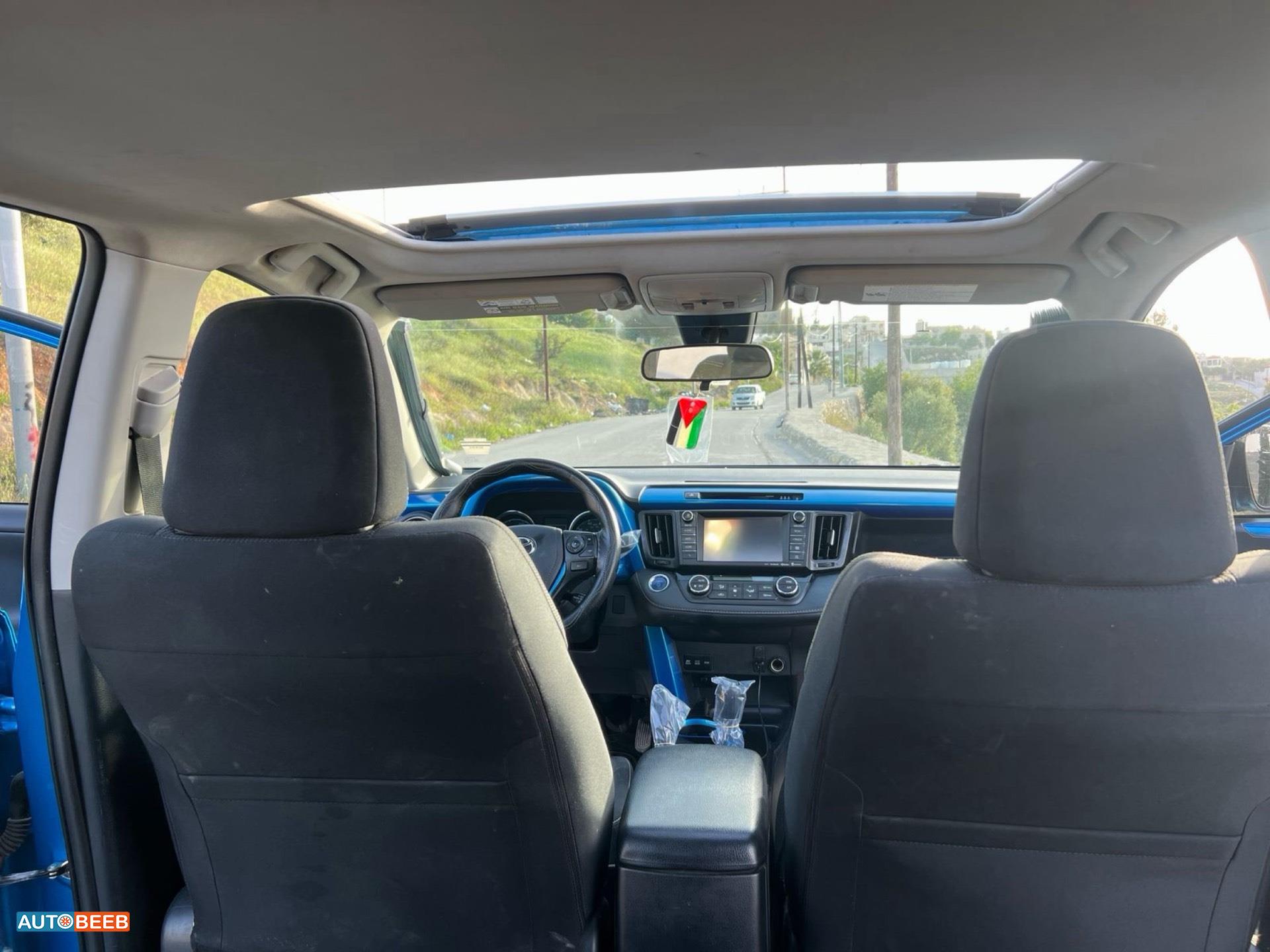 Toyota RAV4 2017
