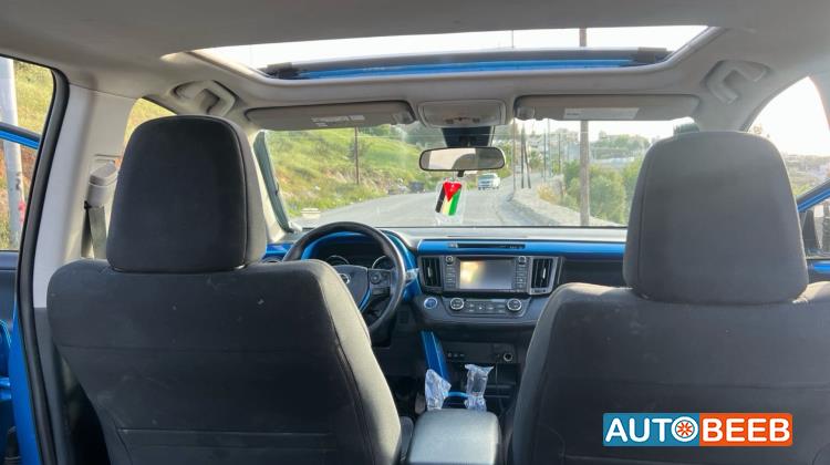 Toyota RAV4 2017