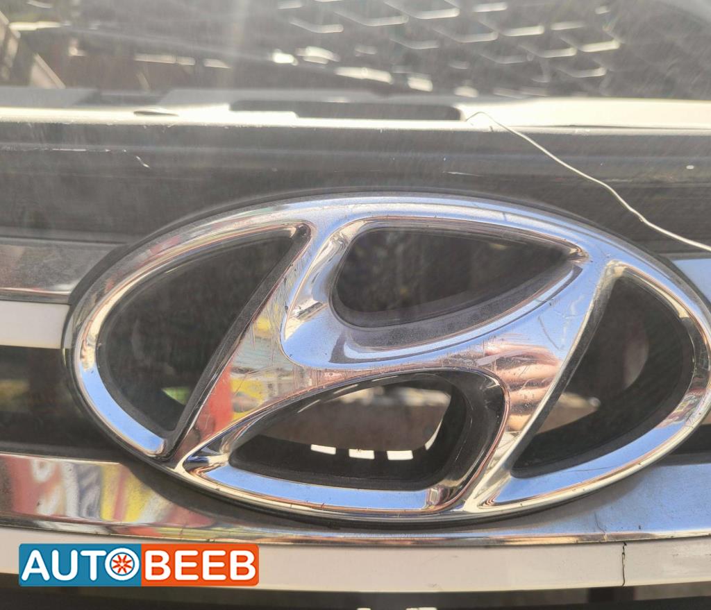 Body  Emblems Hyundai Santa Fe