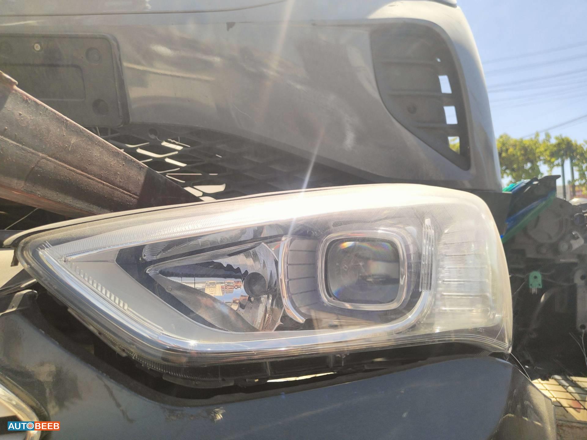 Lights Front light Hyundai Santa Fe