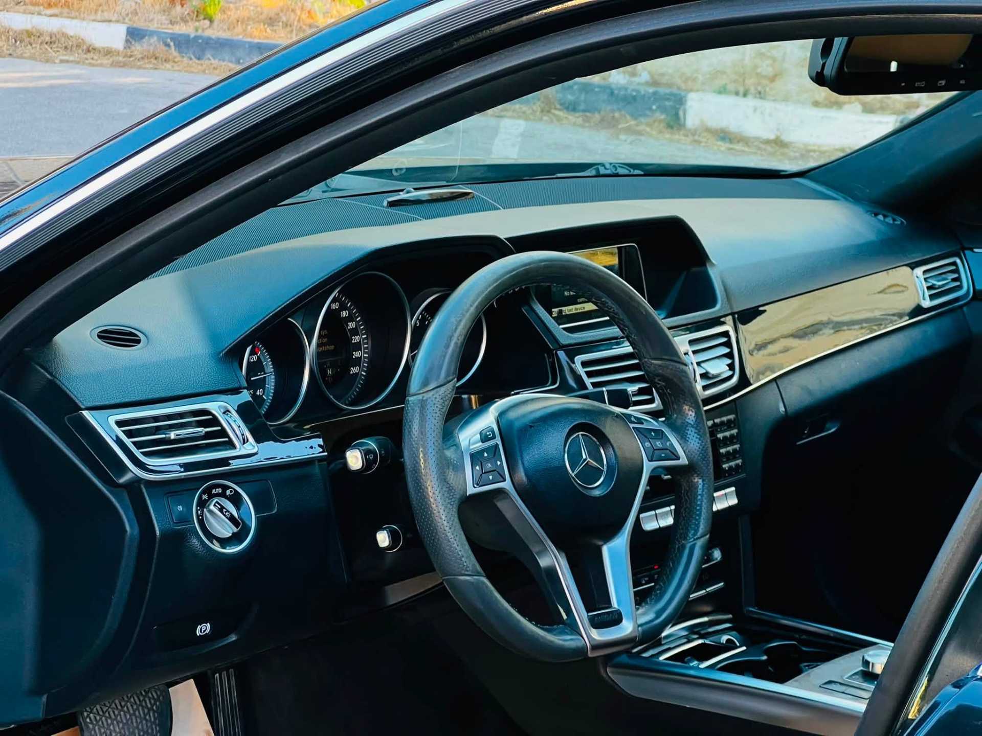 Mercedes Benz E200 2015