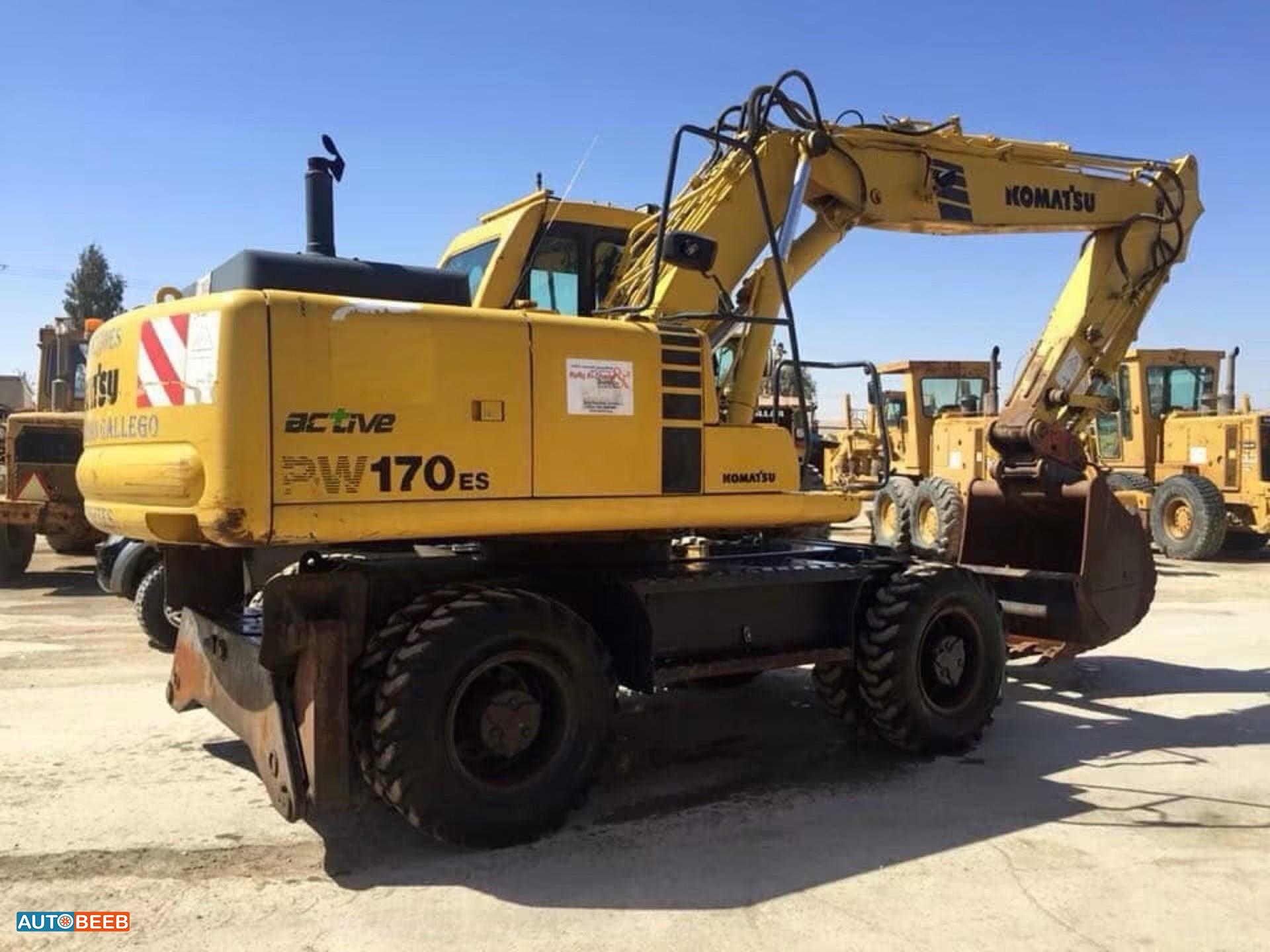 Tracked Excavator Komatsu 2001