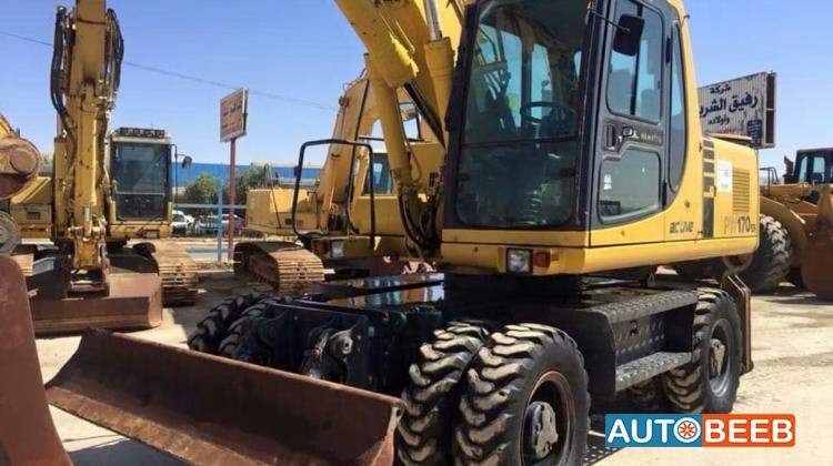 Tracked Excavator Komatsu 2001