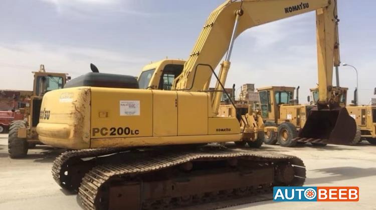 Tracked Excavator Komatsu 2001