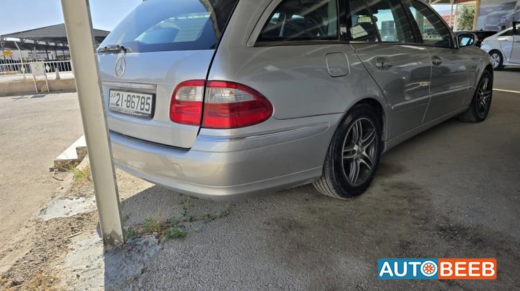 مرسيدس بنز E200 2004