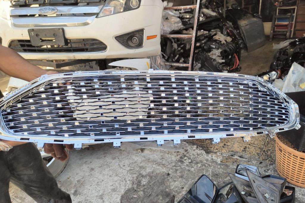 Body  Grilles Ford Fusion