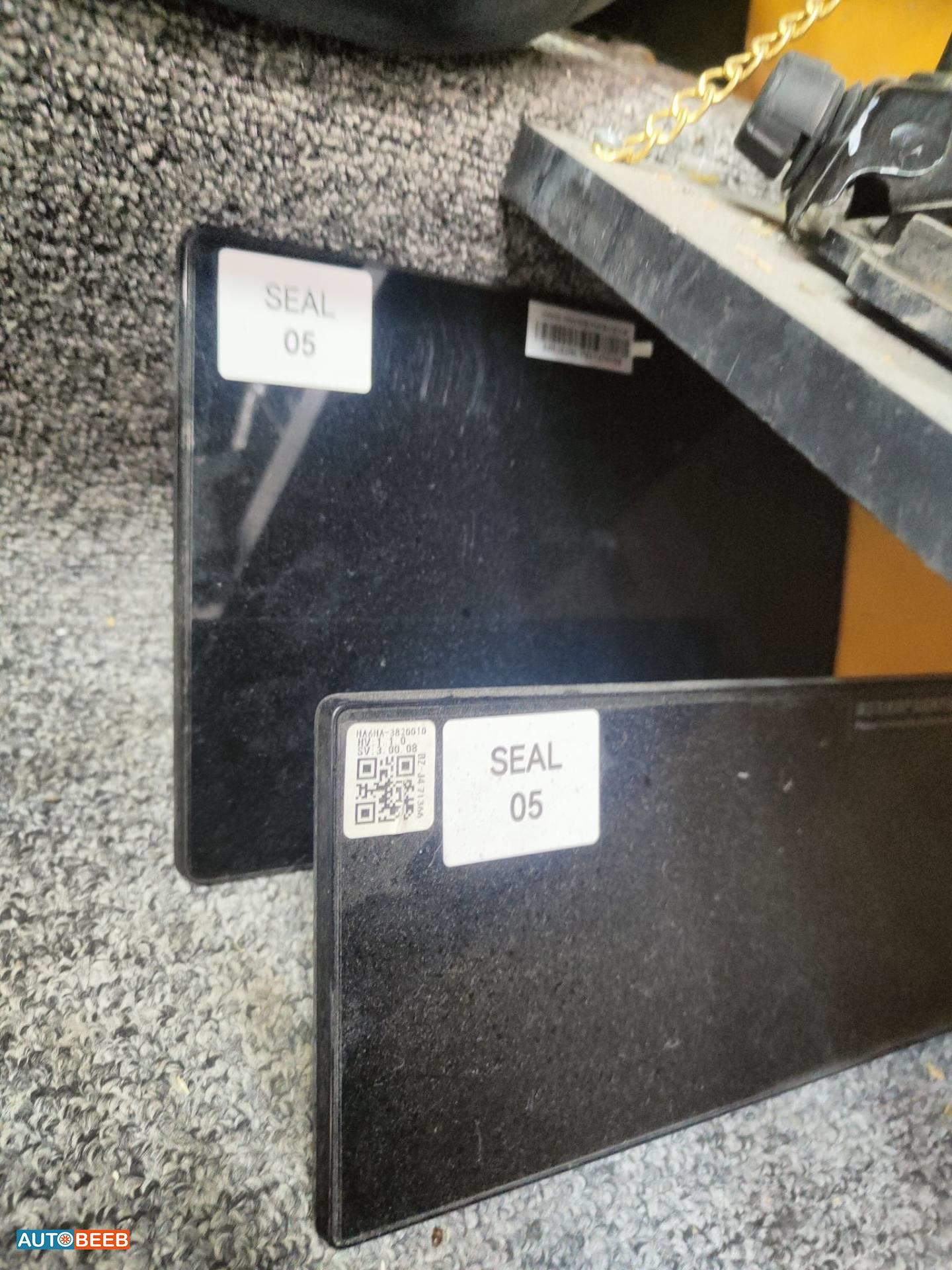شاشة تابلوه بي واي دي سيل 05 2022 2023 2024
