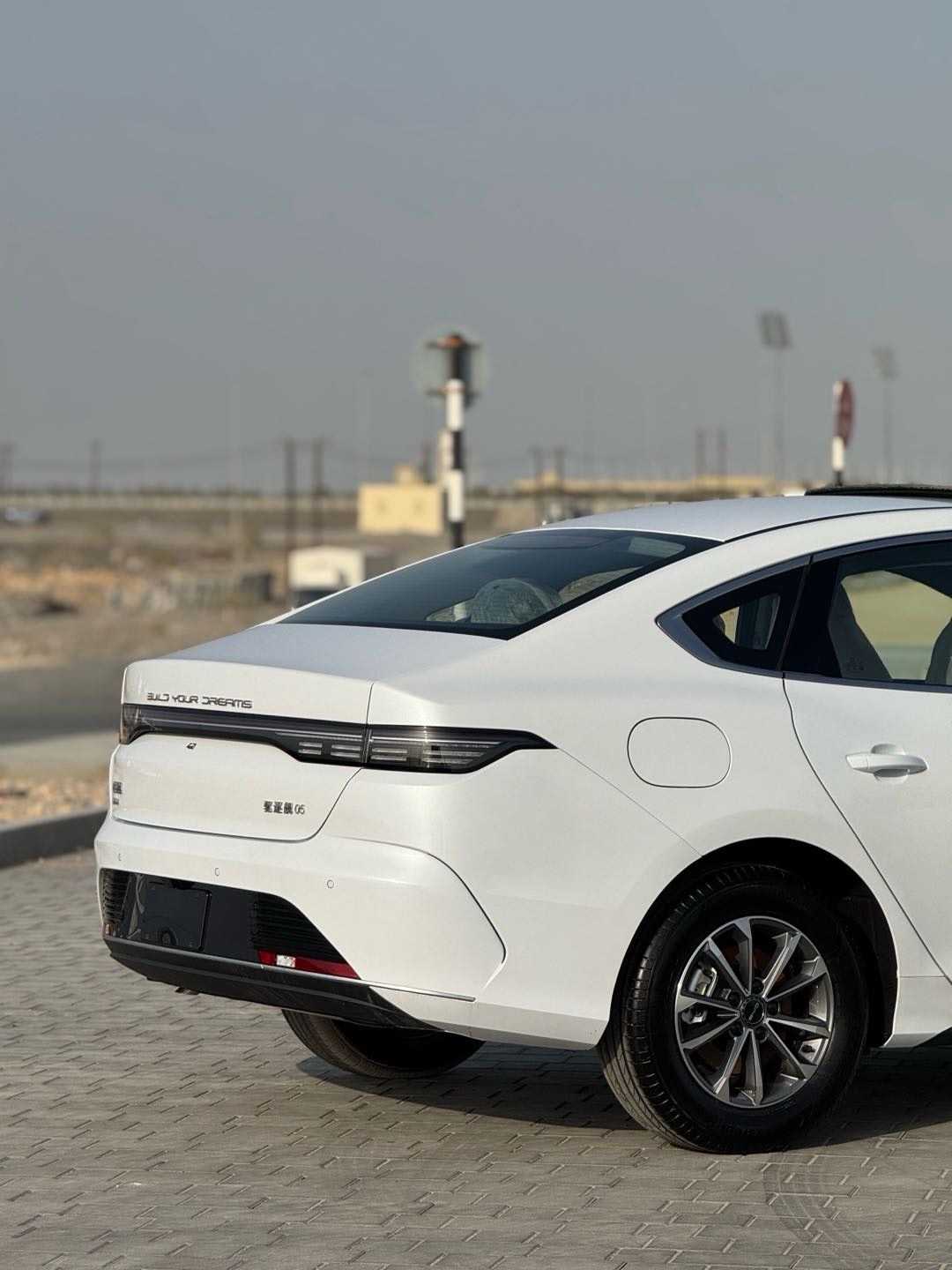 بي واي دي ديستروير 2025
