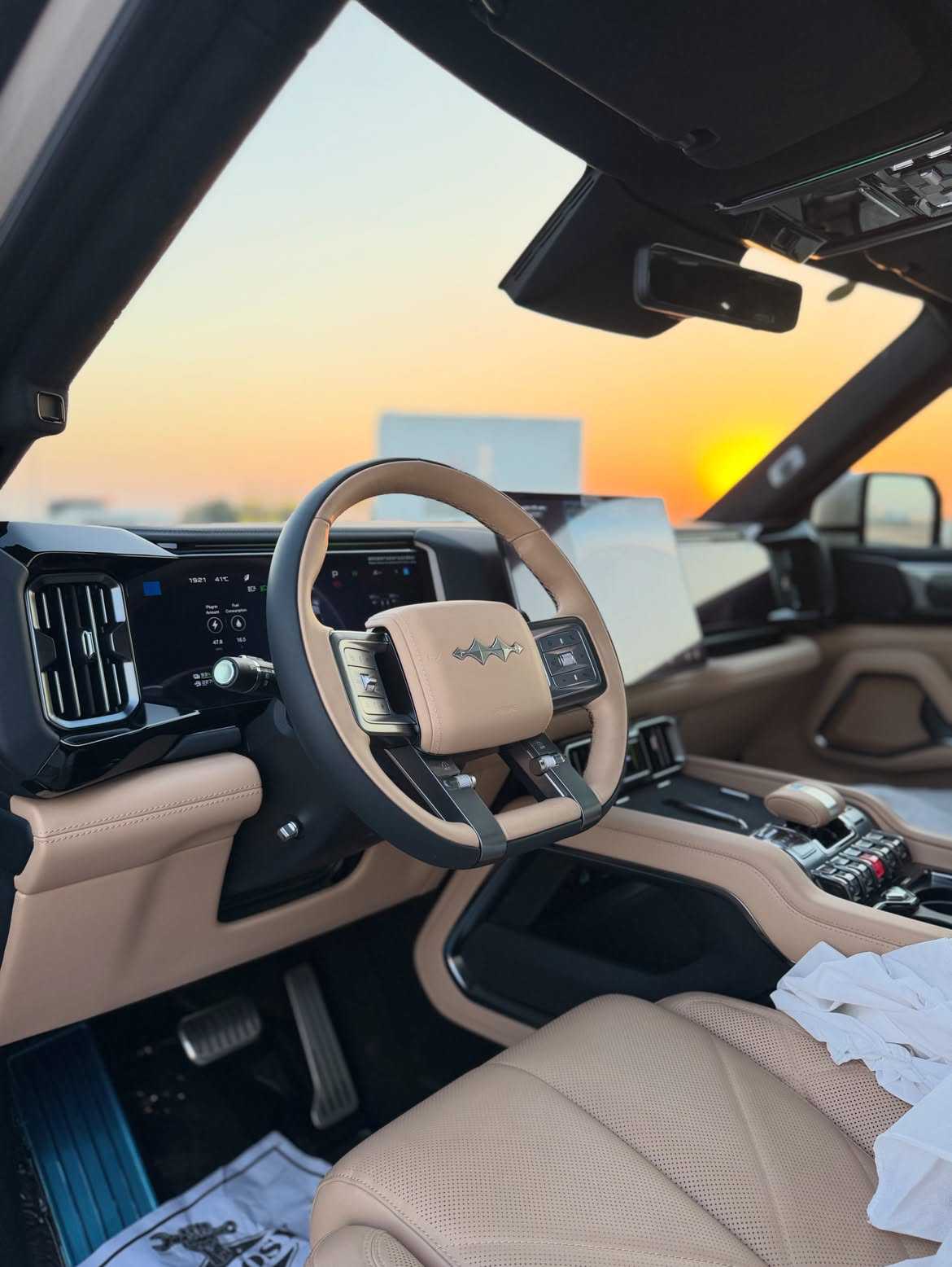 بي واي دي ليوبارد 8 2025