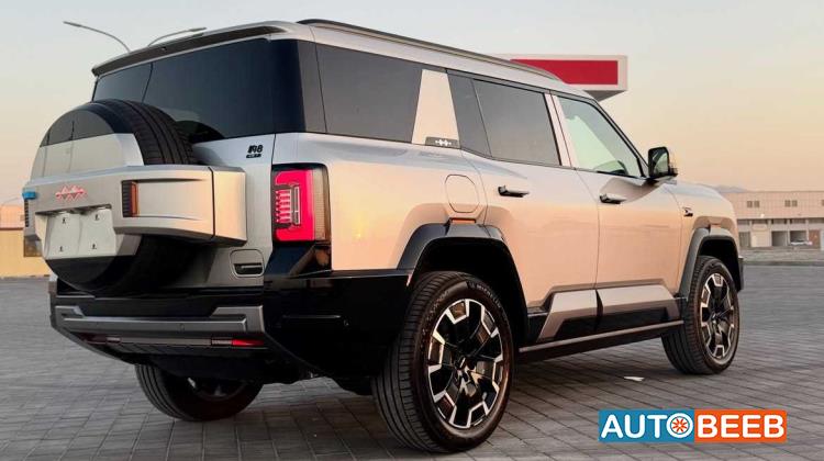 بي واي دي ليوبارد 8 2025