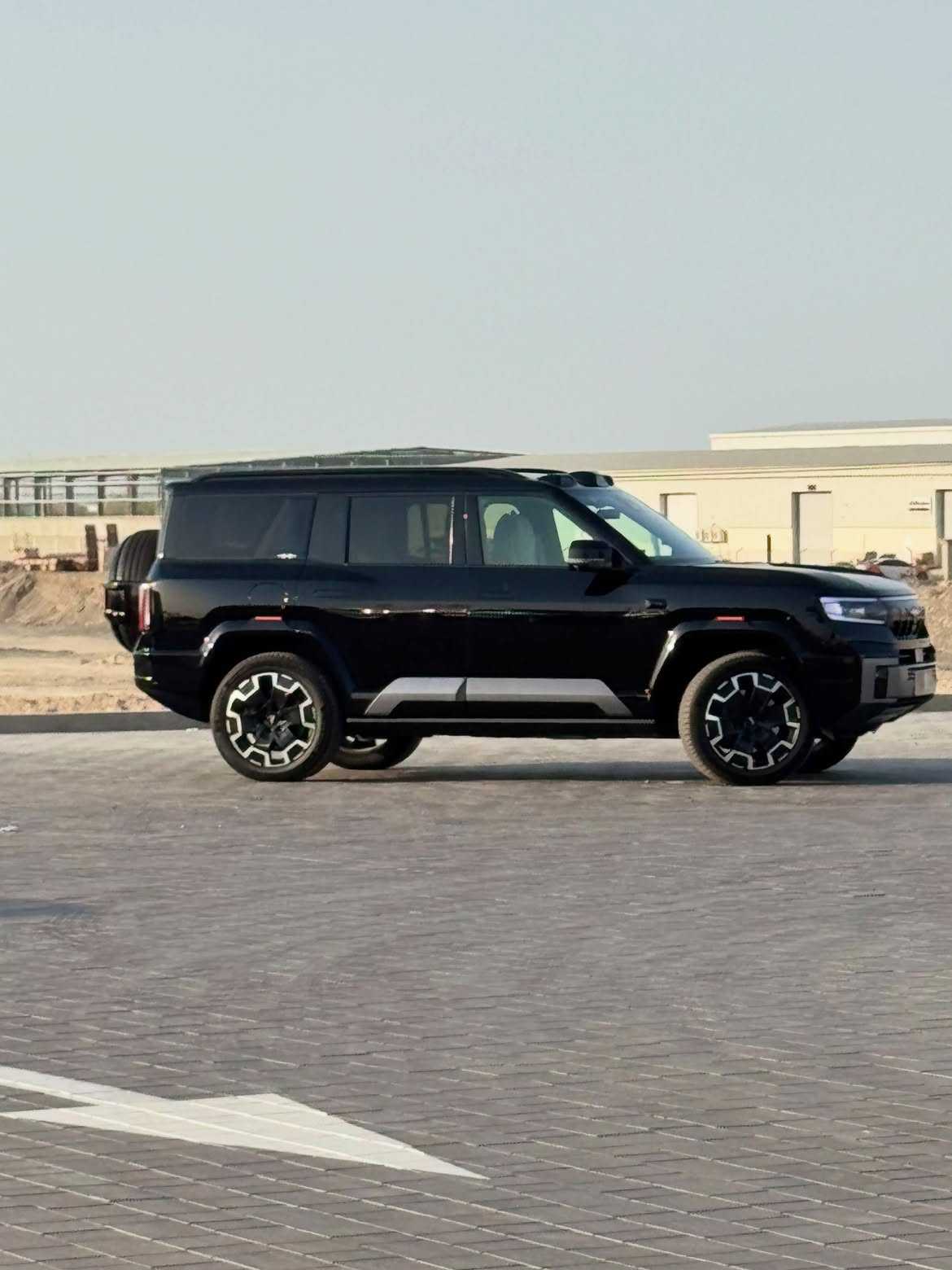 بي واي دي ليوبارد 8 2025