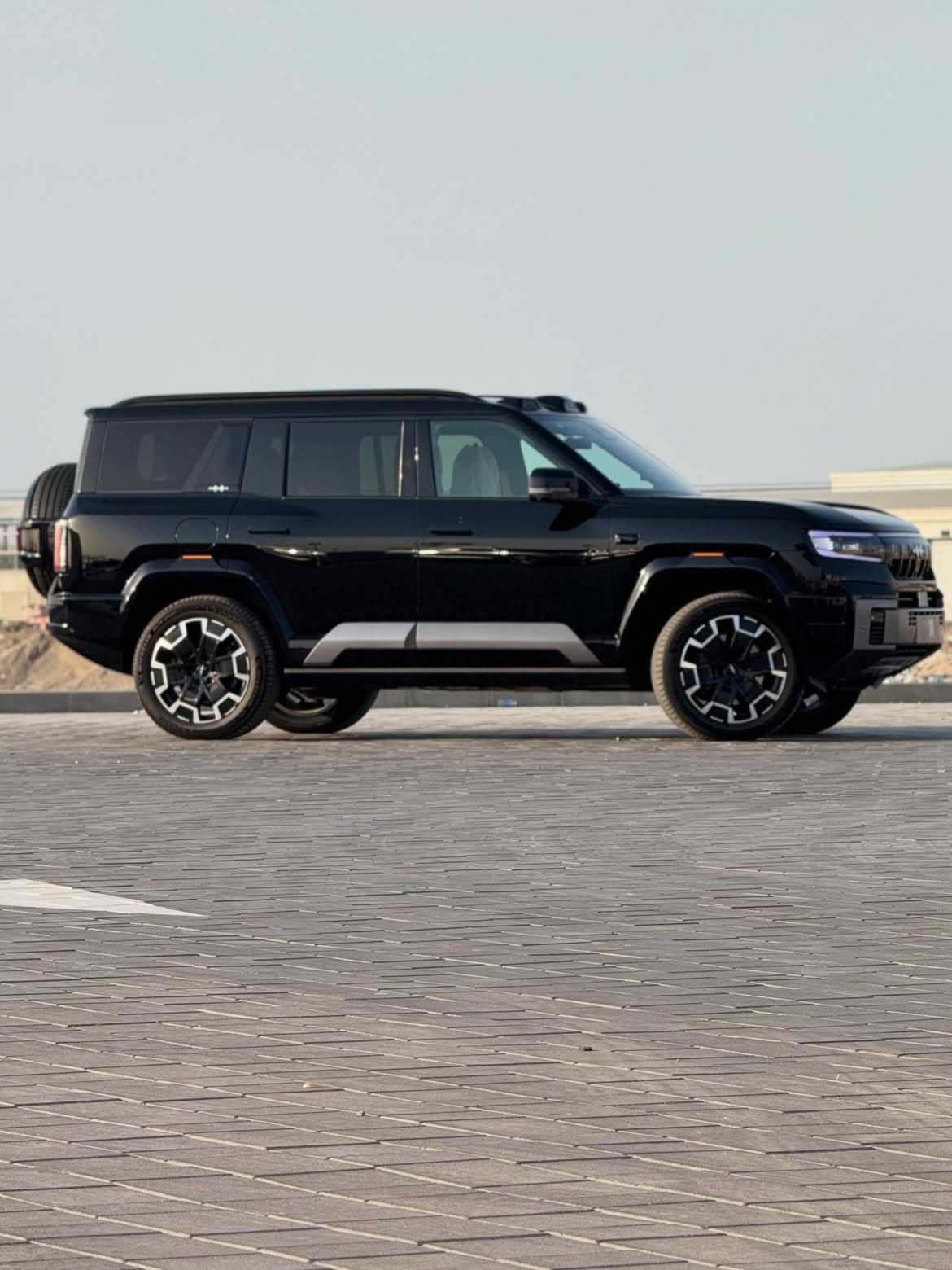 بي واي دي ليوبارد 8 2025