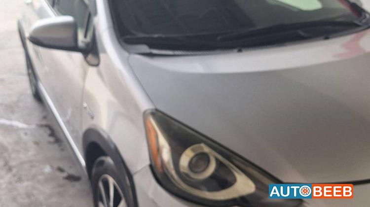 Toyota Prius C 2018