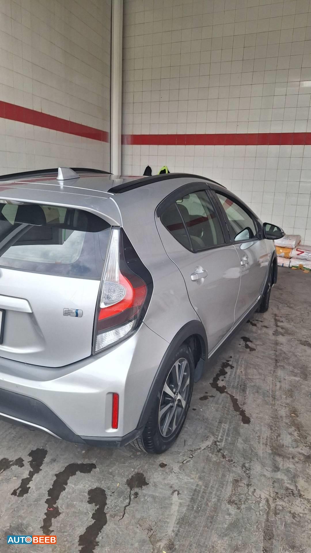 Toyota Prius C 2018