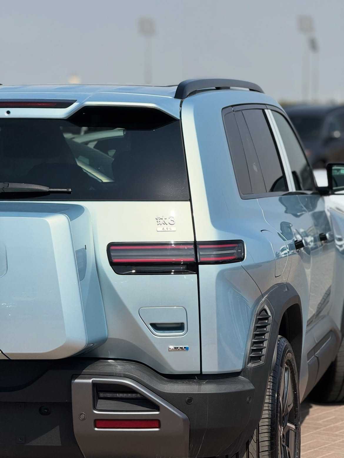 بي واي دي ليوبارد 3 2025