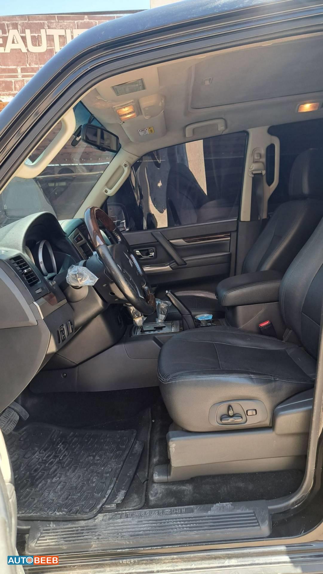 Mitsubishi Pajero 2018