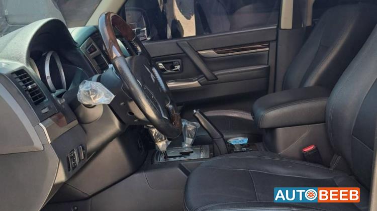 Mitsubishi Pajero 2018