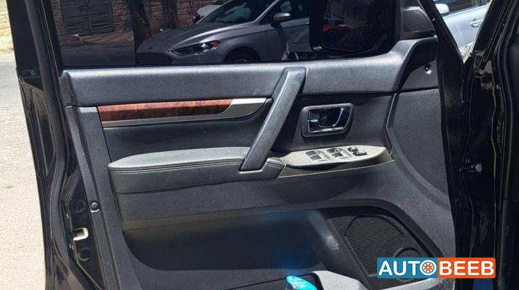 Mitsubishi Pajero 2018