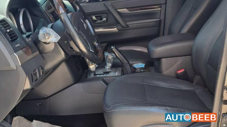 Mitsubishi Pajero 2018