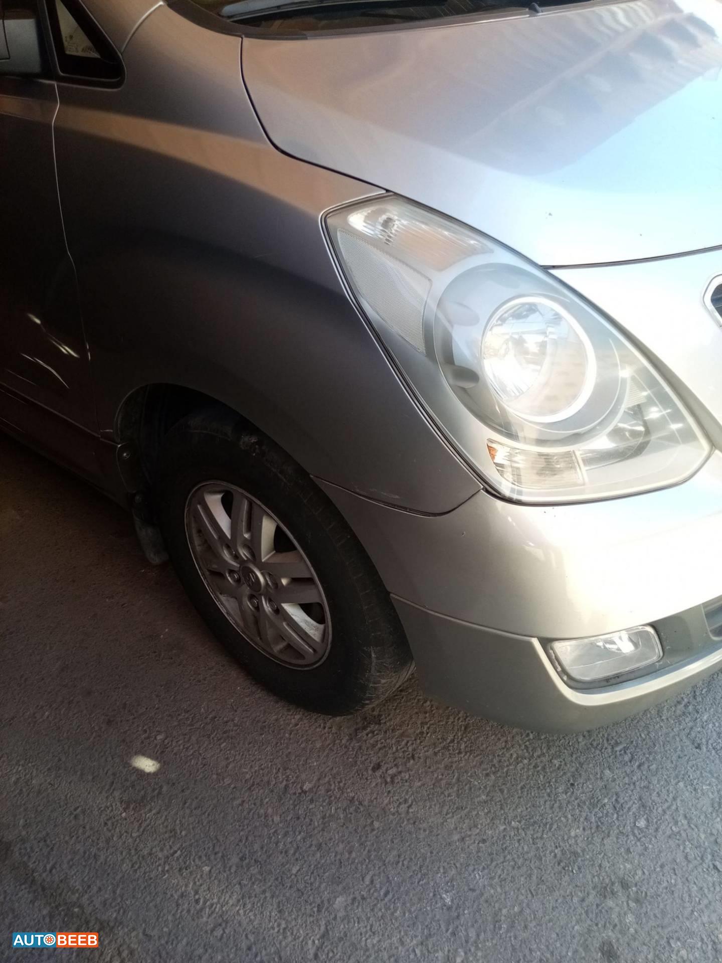 Hyundai H1 2018