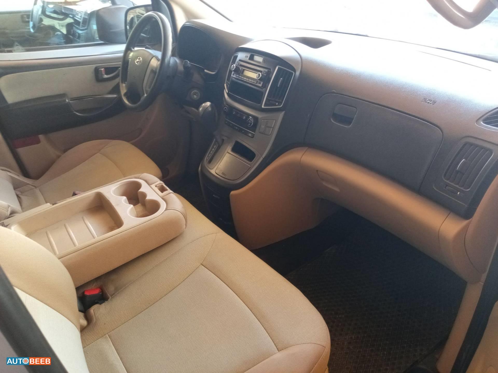Hyundai H1 2018