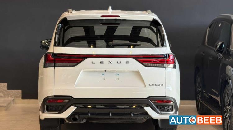 لكزس LX600 2025