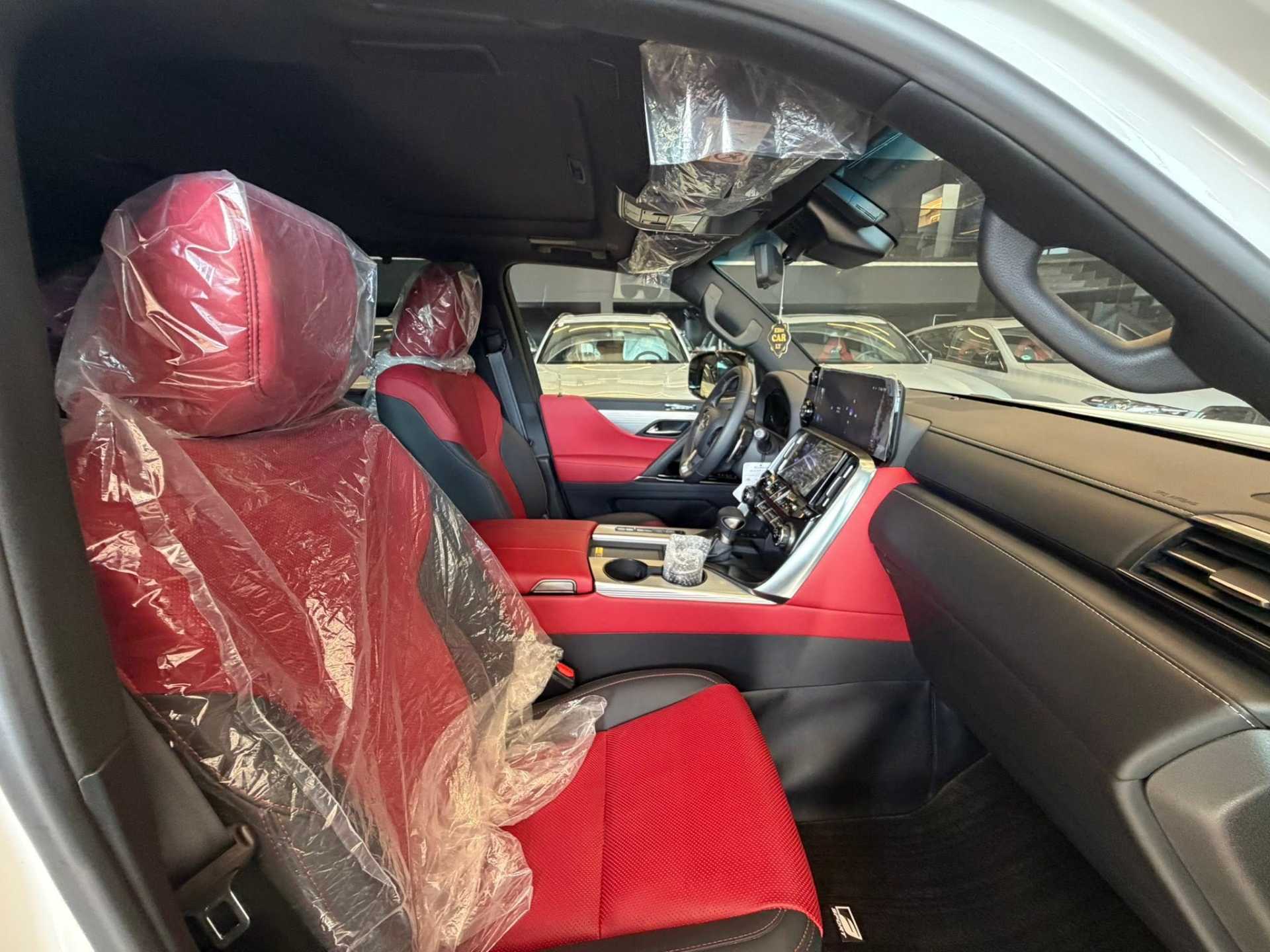 لكزس LX600 2025