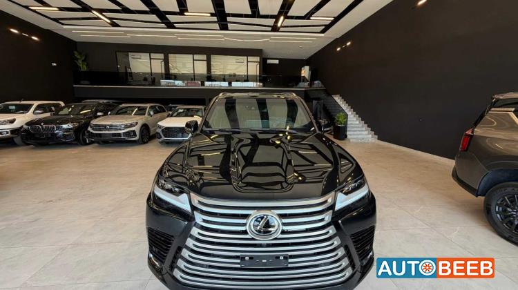 Lexus LX600 2025