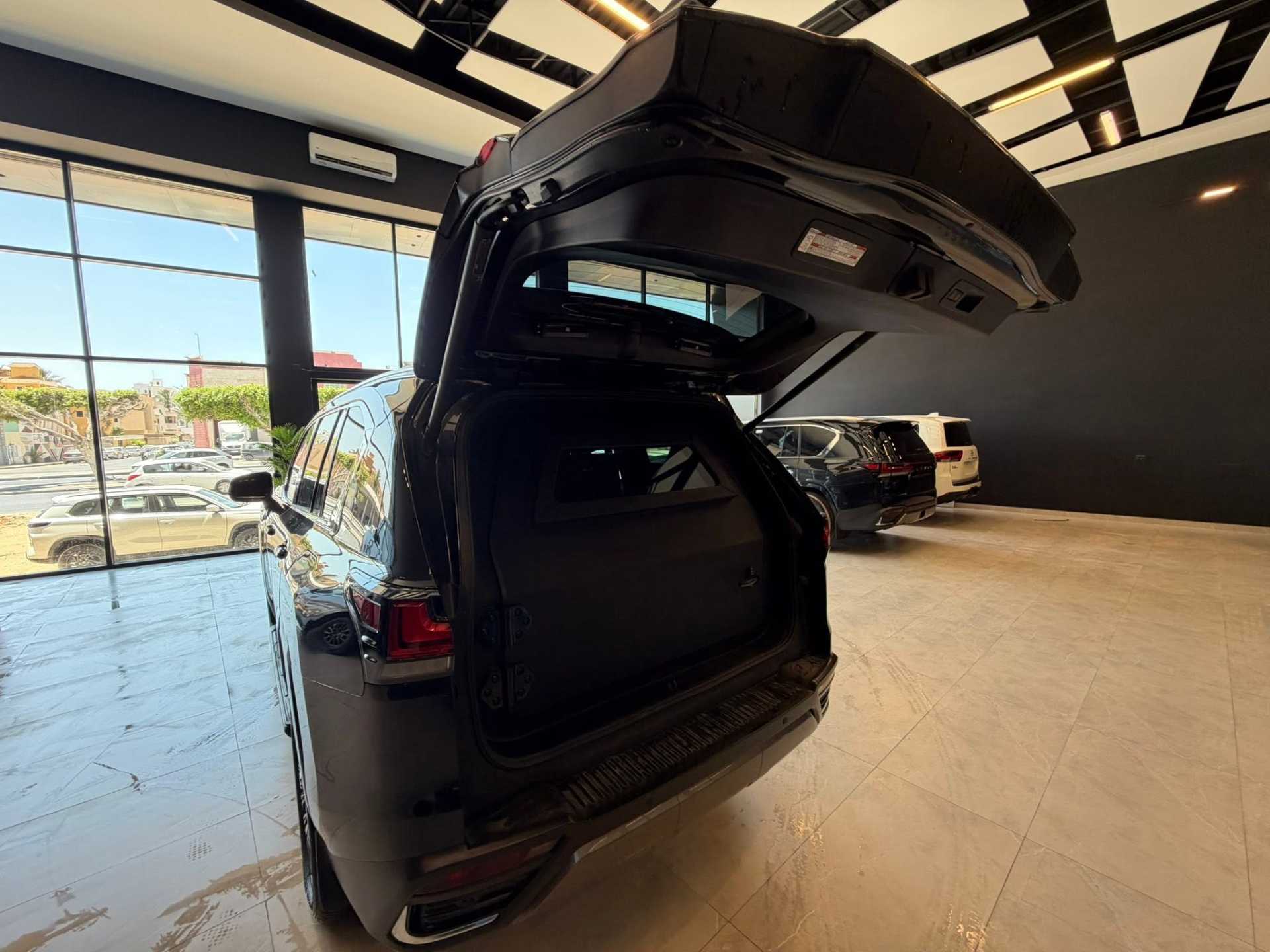 Lexus LX600 2025