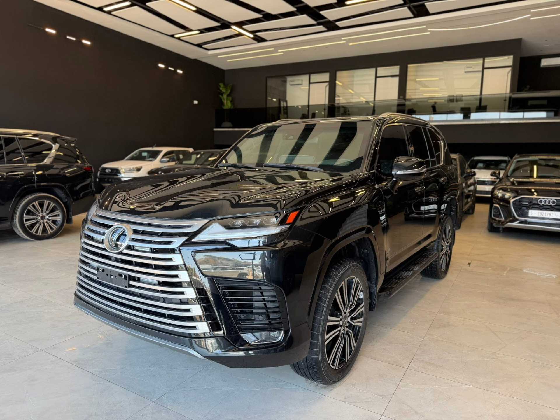 Lexus LX600 2025