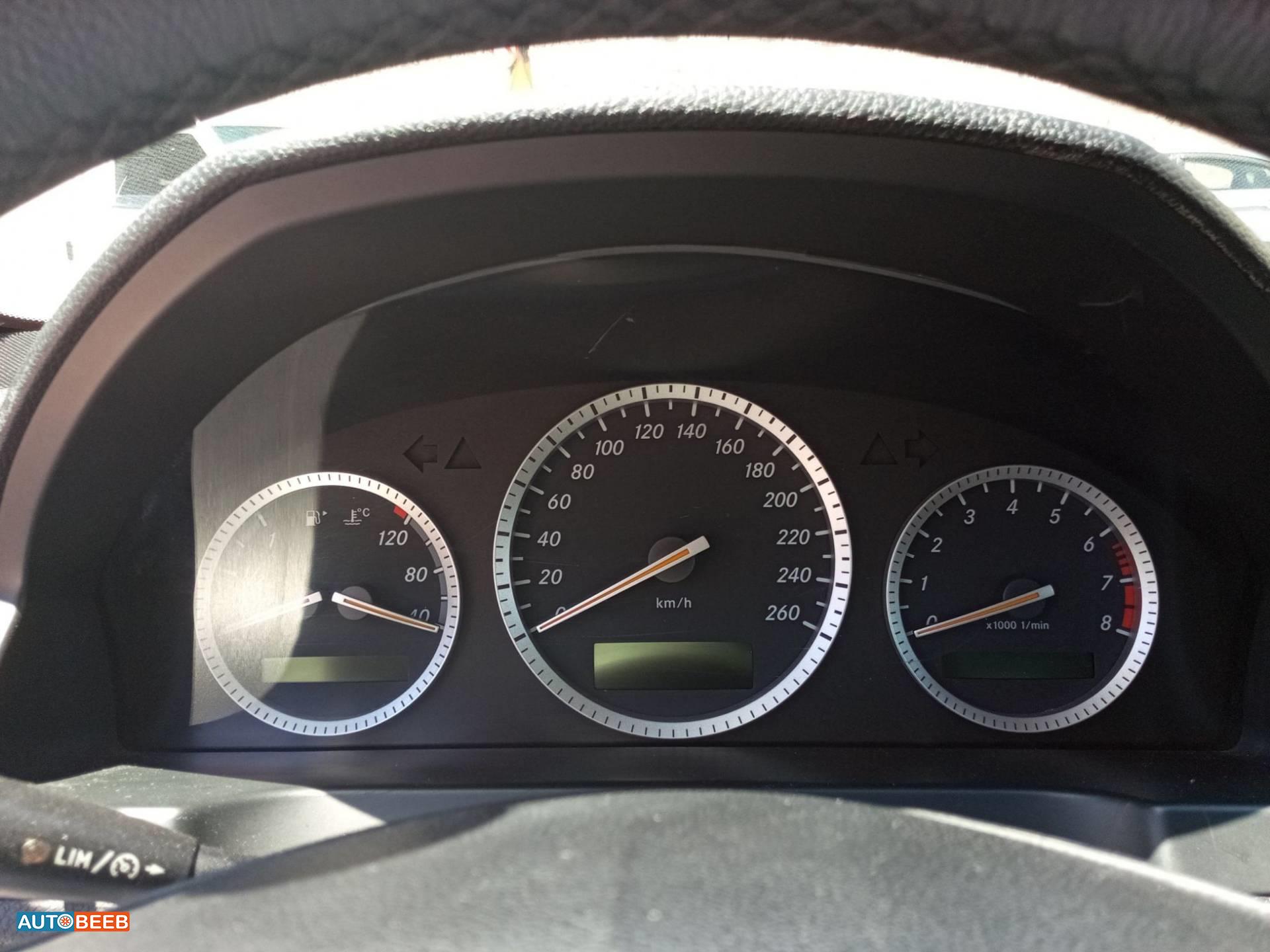 مرسيدس بنز C180 2008