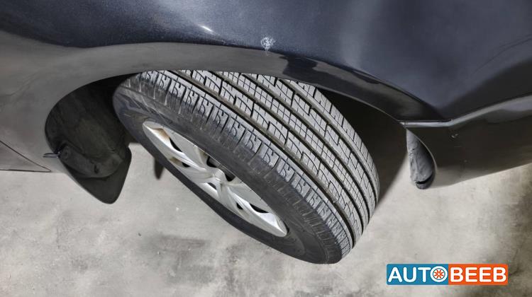 KIA Carnival 2013