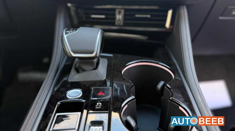 Volkswagen Touareg 2025