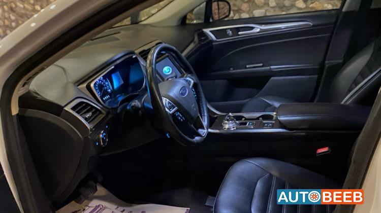 Ford Fusion 2019