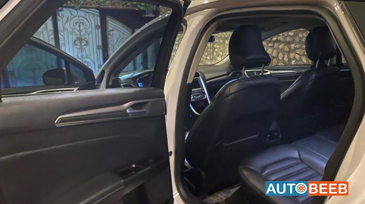 Ford Fusion 2019