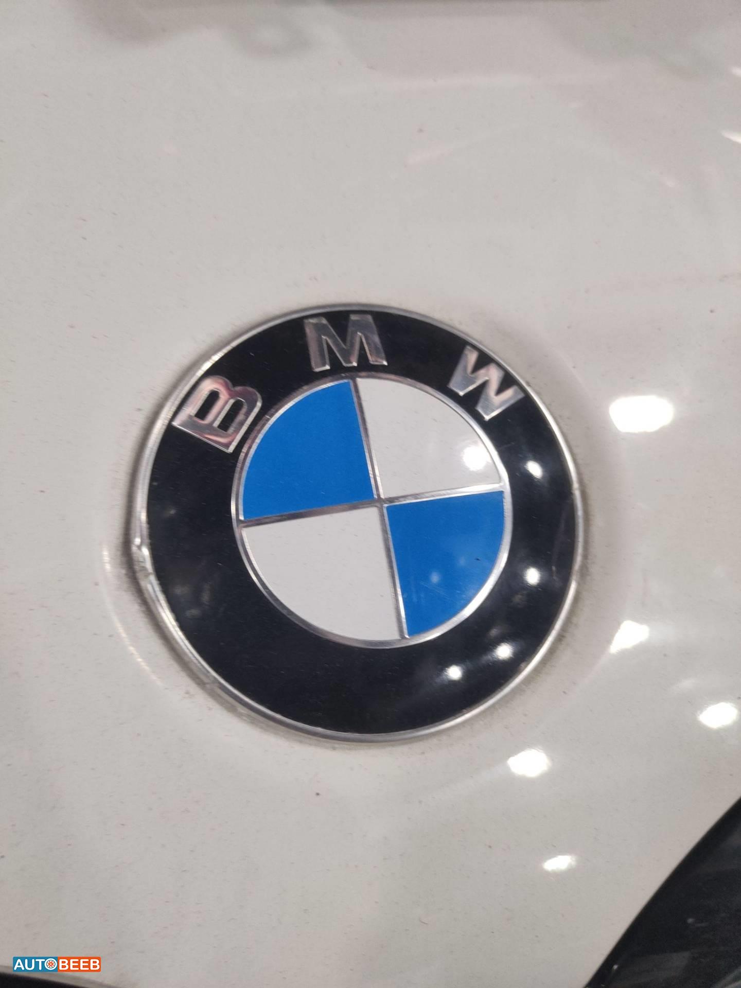 Body  Emblems BMW iX3