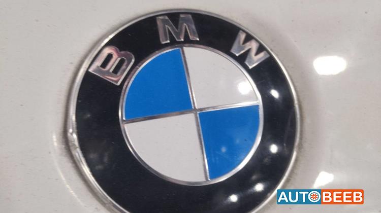 Body  Emblems BMW iX3