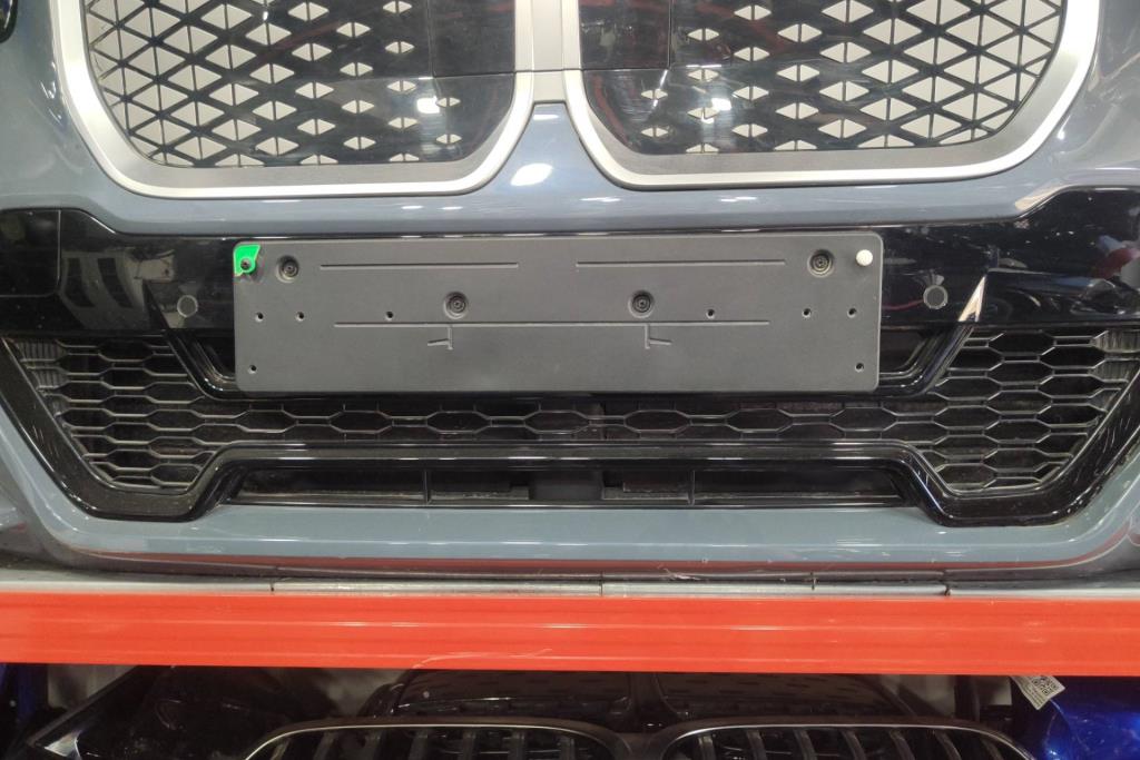 Body  Grilles BMW iX1