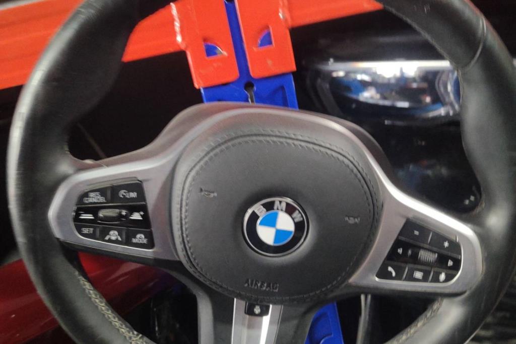 Cabin  Steering Wheel BMW 320