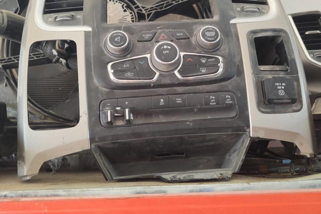 Cabin  Control buttons Dodge RAM