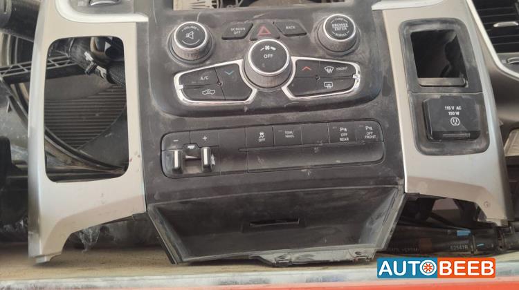 Cabin  Control buttons Dodge RAM