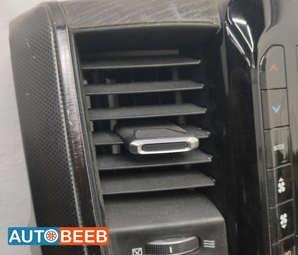 Cabin  Control buttons Dodge RAM
