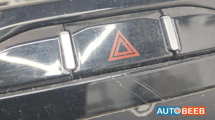 Cabin  Control buttons Dodge RAM