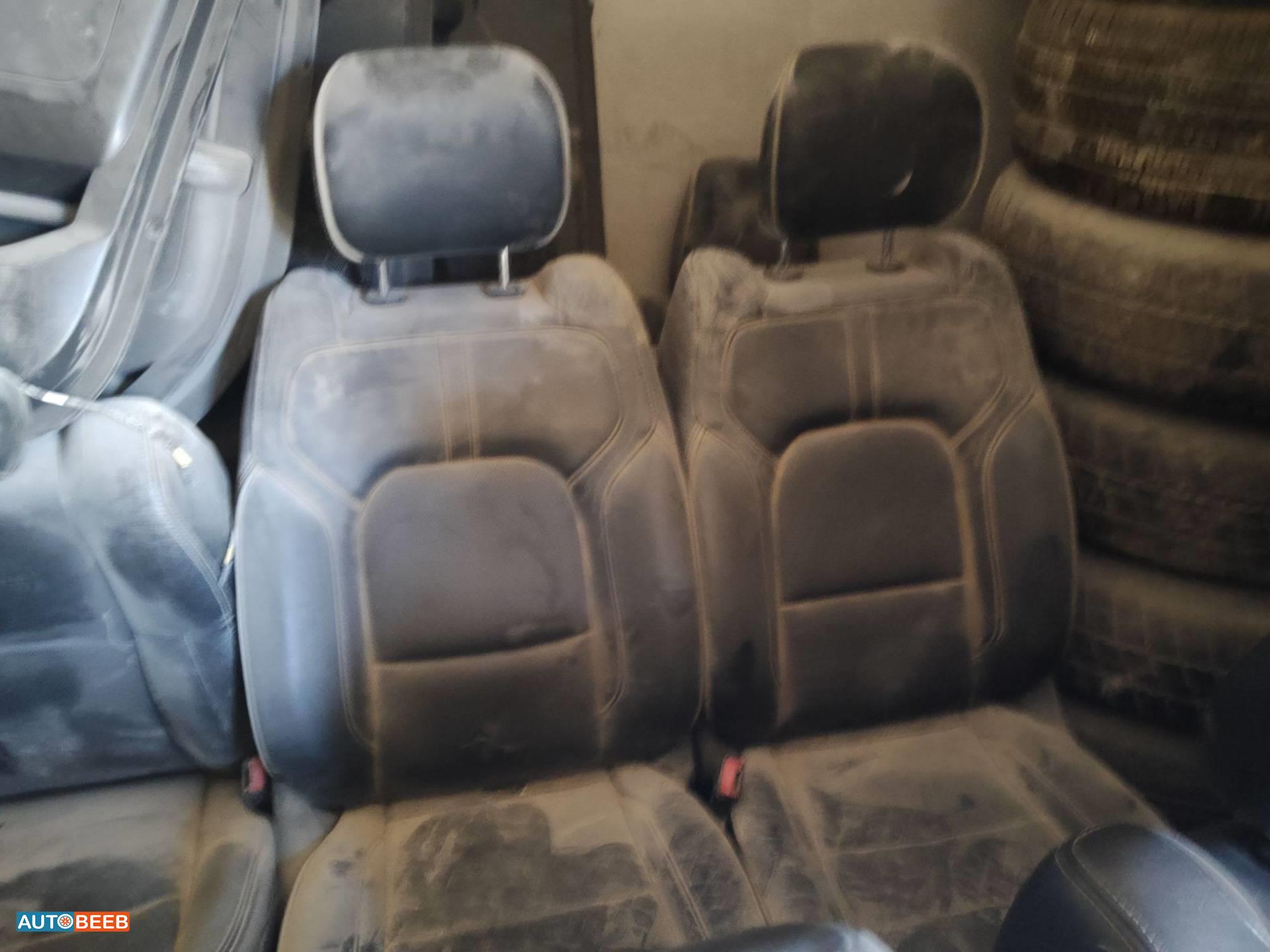 Cabin  Seat Dodge RAM
