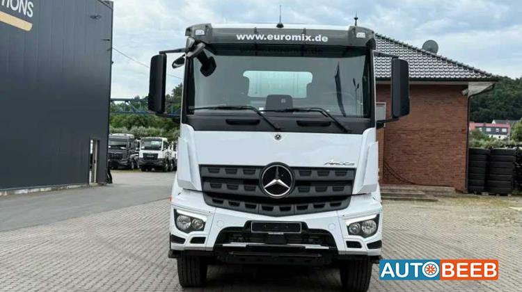 Concrete Mixer Mercedes Benz 2026