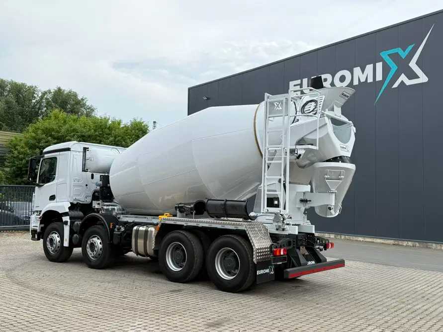 Concrete Mixer Mercedes Benz 2026