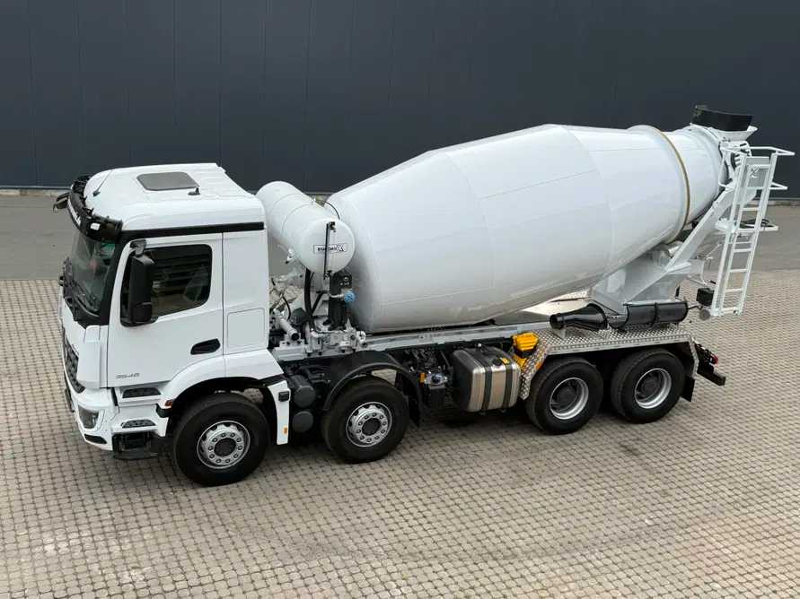 Concrete Mixer Mercedes Benz 2026