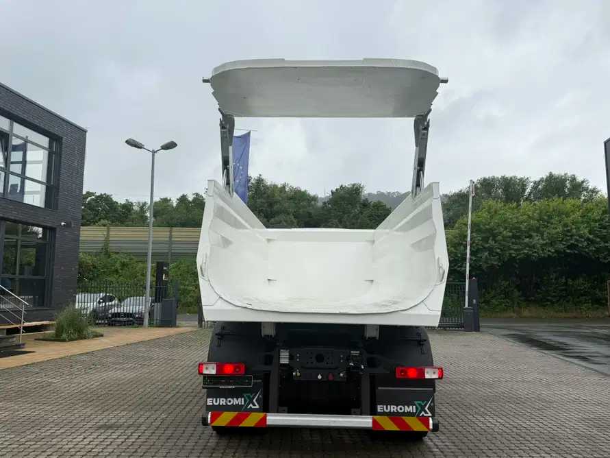 Tipper Volvo 2026